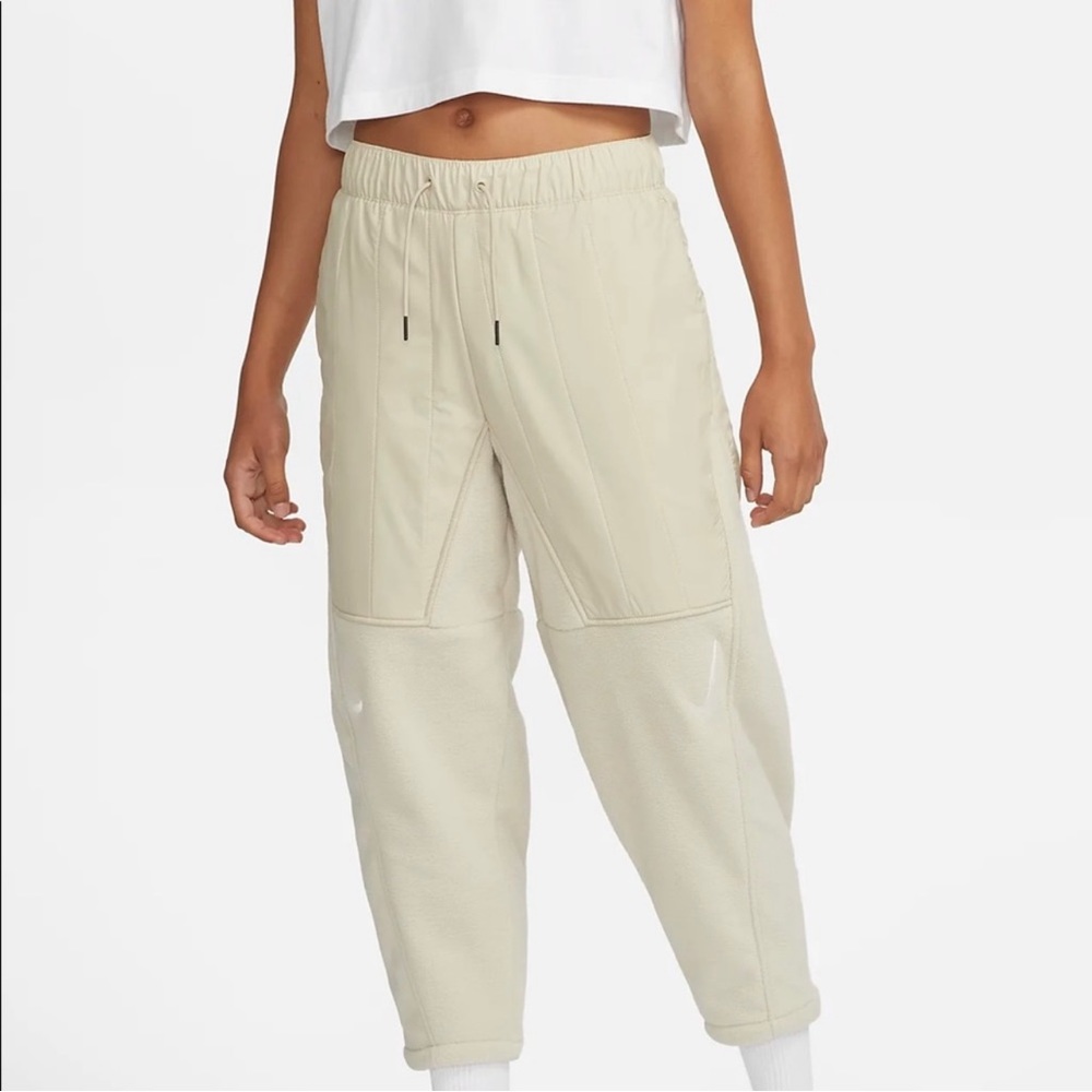 NWT Nike Streetwear Sweatpants Size Large